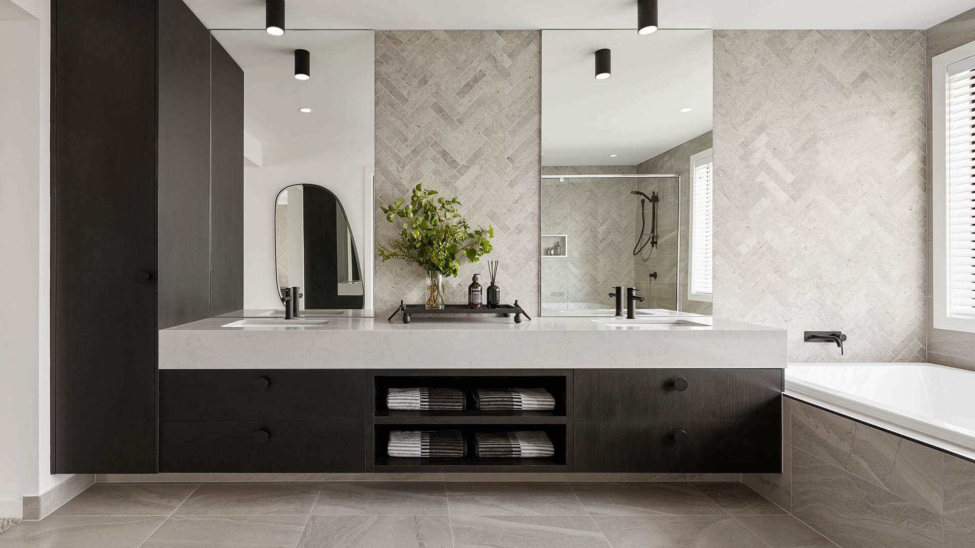 Astoria Grand 55 | HomeZone